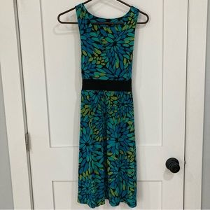 Medium Apt 9 V neck dress